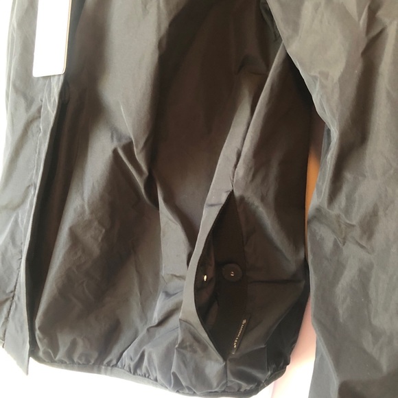 Moncler Asuncion Black Jacket - Picture 11 of 11